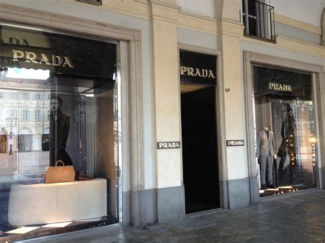 prada torino contatti|Prada apre a Torino .